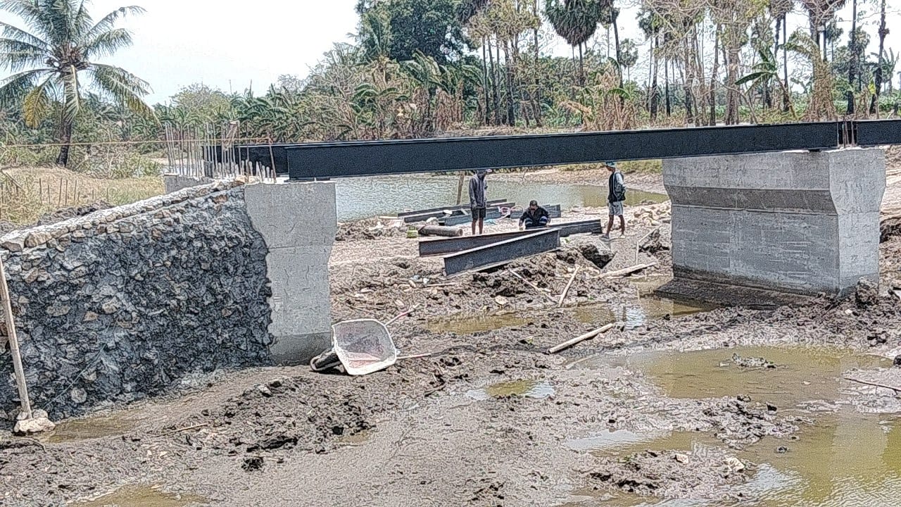 *Akselerasi Pembangunan Jembatan Beton Sungai Jatia di Gowa Tunjukkan Progres Positif*